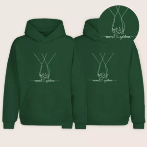 Matching couple hoodies with personalized names in dark green color – custom printed hoodie set for couples by Printgen